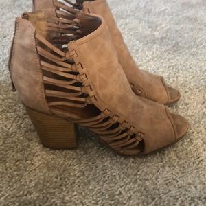 Rampage block heel bootie